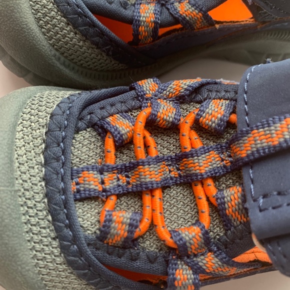 Oshkosh kids navy 5T Navy and orange color Velcro - Picture 9 of 13